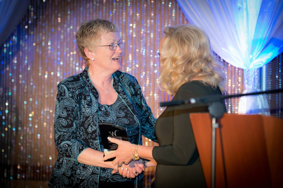 Presentation of 2012 Wedding Experts Award by Jane Dayus-Hinch