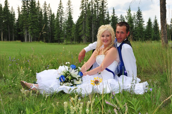 Marriage Commissioner Wedding in Alberta Red Deer Alberta Weddings Officiant Barb Fenske